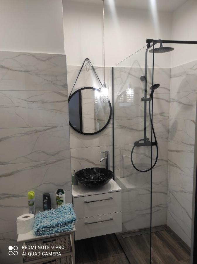 Apartamenty Centrum Валбжих Экстерьер фото